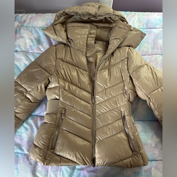 EUC Buffbunny Beige Puffer Jacket - Picture 6 of 13
